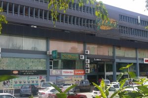 10 Kedai Pakaian di Kota Kinabalu, Malaysia Terbaik untuk Belanja Fesyen