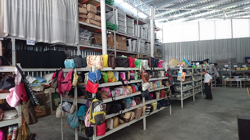 SECOND HAND SHOP & BUNDLE SECOND HAND SHOP & BUNDLE