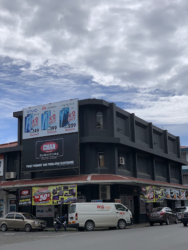 Naim Anyaman Trading