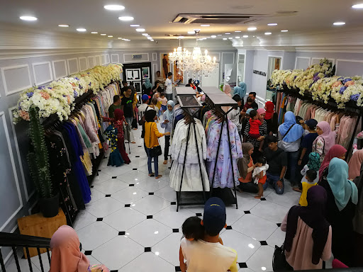 LEEYANARAHMAN BOUTIQUE