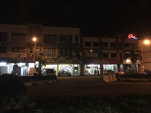 Kedai Pakaian Budget Ria