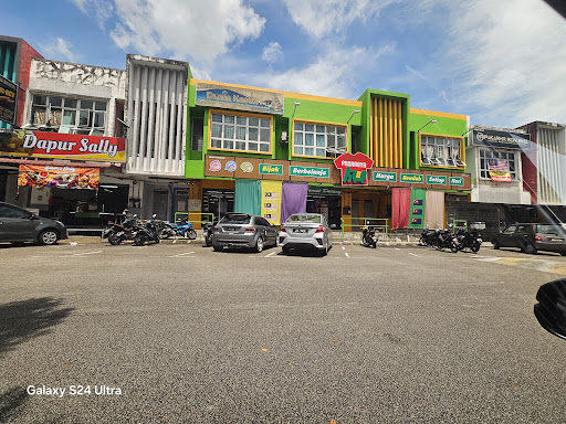 Pasaraya Ku-Bukit Dahlia