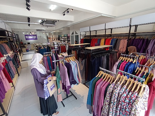Ibumanja Sendayan ( kedai Ibu & Bayi)