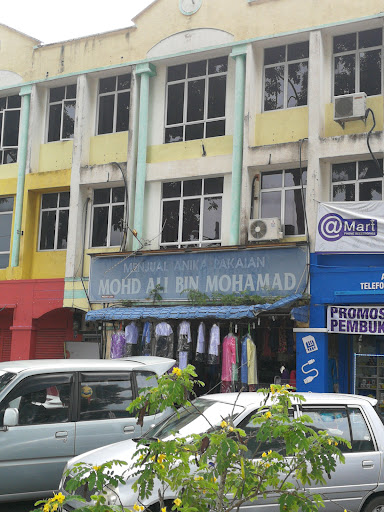 Menjual Anika Pakaian