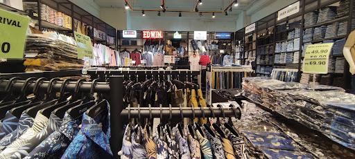 Levi's Harbour Mall Sandakan