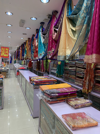 Gayathiri Silk Saree's Palace (M) Sdn Bhd