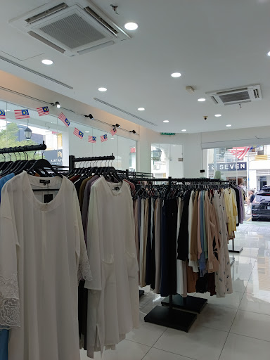 D'yana Shah Alam D'yana Shah Alam