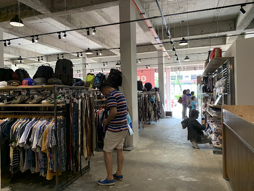 2nd Street Bandar Utama Bundle Shop 2nd Street Bandar Utama Bundle Shop
