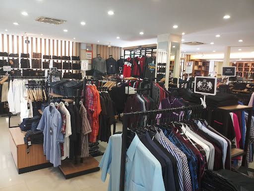 BOS Boutique Petaling Jaya - The Master of Big Sizes BOS Boutique Petaling Jaya - The Master of Big Sizes