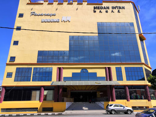 PASARAYA MM TELUK INTAN