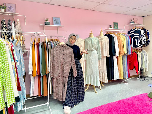 Butik Pakaian Alor Gajah (Eishahairul)