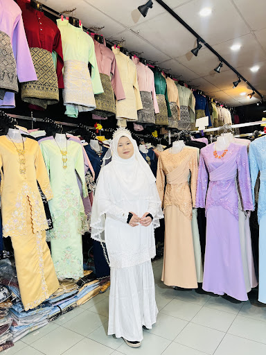 Elly Emylia Boutique Elly Emylia Boutique