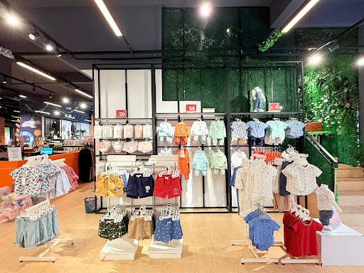 PREMIUM STORE