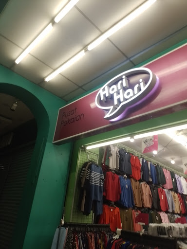 Pusat Pakaian Hari-hari Sdn. Bhd.