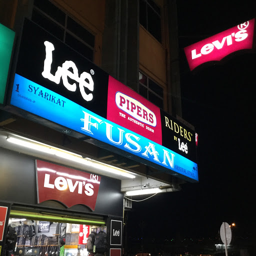 Syarikat Fusan Kemaman (LEVI'S Original Store)